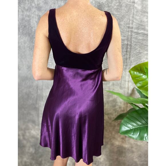 Vintage Purple 90s Y2K Satin Velvet Cutout Rhinestone Low Back Mini Prom Dress - Picture 5 of 7